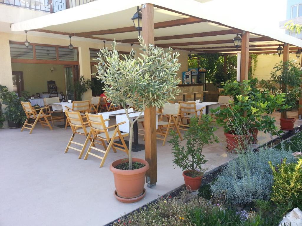Family Hotel Muses Sozopol Exterior photo